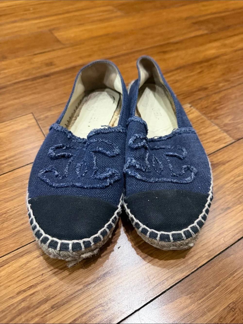 Chanel denim flat size 37